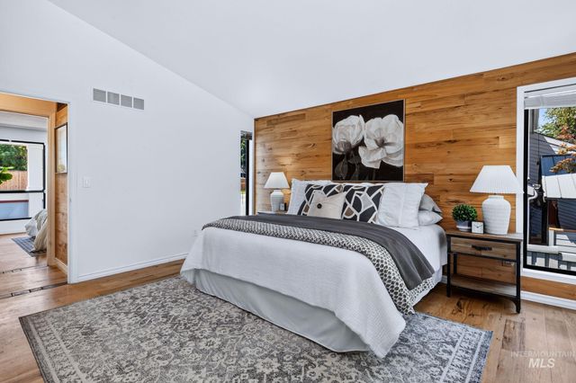 1750 E Shaw Mountain Rd, Boise, ID 83712