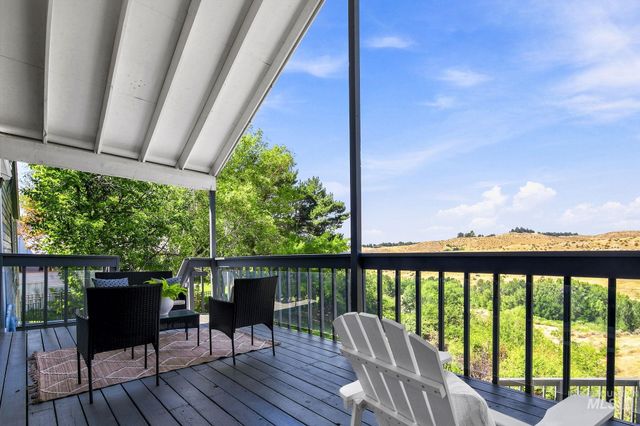 1750 E Shaw Mountain Rd, Boise, ID 83712