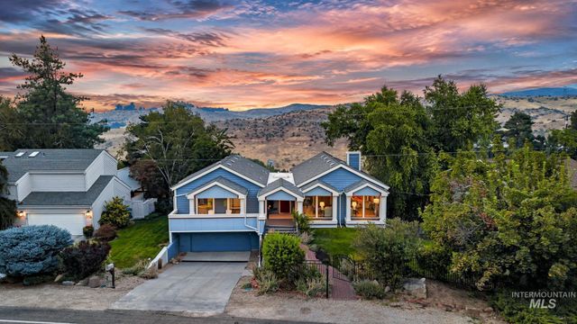 1750 E Shaw Mountain Rd, Boise, ID 83712