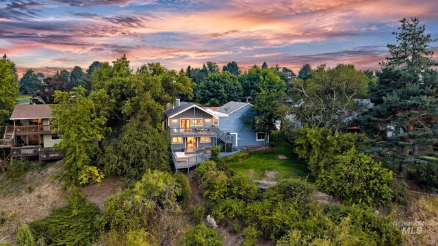 1750 E Shaw Mountain Rd, Boise, ID 83712