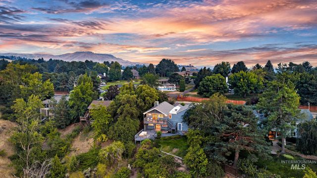 1750 E Shaw Mountain Rd, Boise, ID 83712