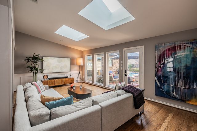 9018 Woodhurst Drive, Dallas, TX 75243