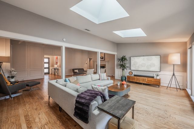 9018 Woodhurst Drive, Dallas, TX 75243