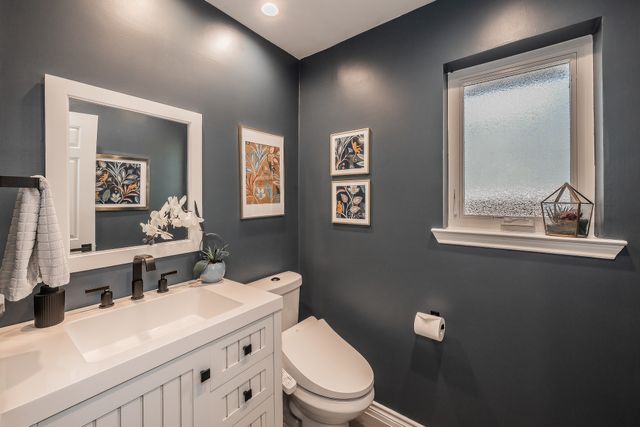 9018 Woodhurst Drive, Dallas, TX 75243