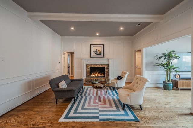 9018 Woodhurst Drive, Dallas, TX 75243