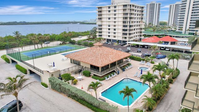 5460 N Ocean Drive 7-A, Singer Island, FL 33404