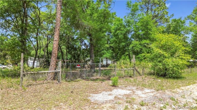 3065 N Amphibian Point, Crystal River, FL 34428