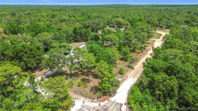 3065 N Amphibian Point, Crystal River, FL 34428