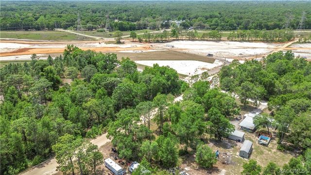 3065 N Amphibian Point, Crystal River, FL 34428