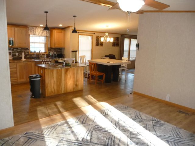 370 River Road, Epsom, NH 03234