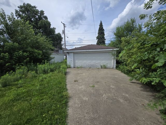 234 156th Place, Calumet City, IL 60409