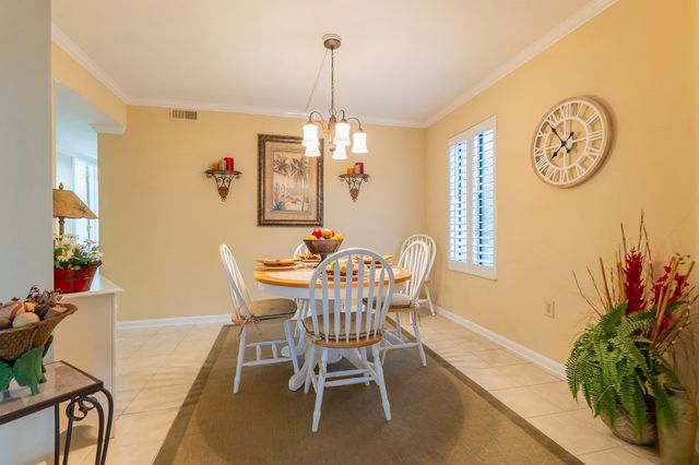 307 74th Ave N Apt 2D, Myrtle Beach, SC 29572