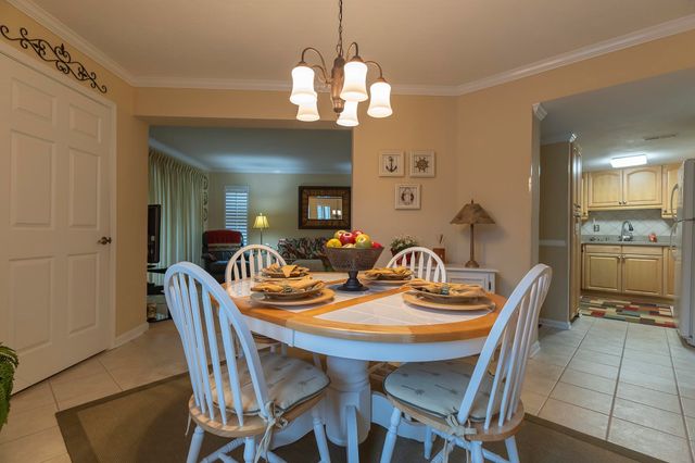 307 74th Ave N Apt 2D, Myrtle Beach, SC 29572