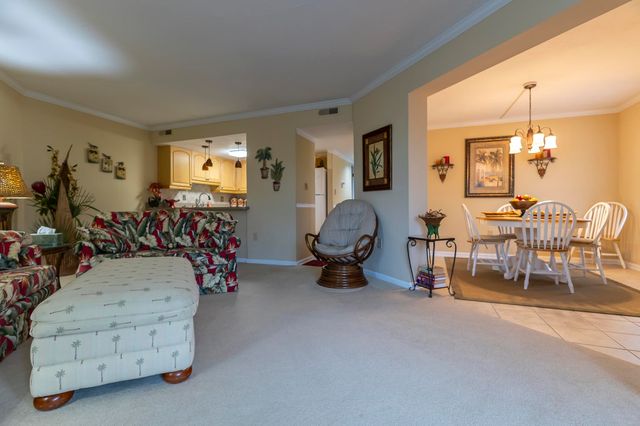 307 74th Ave N Apt 2D, Myrtle Beach, SC 29572