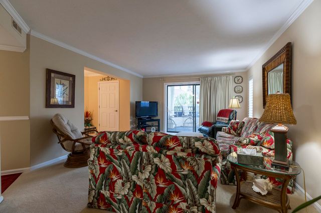 307 74th Ave N Apt 2D, Myrtle Beach, SC 29572