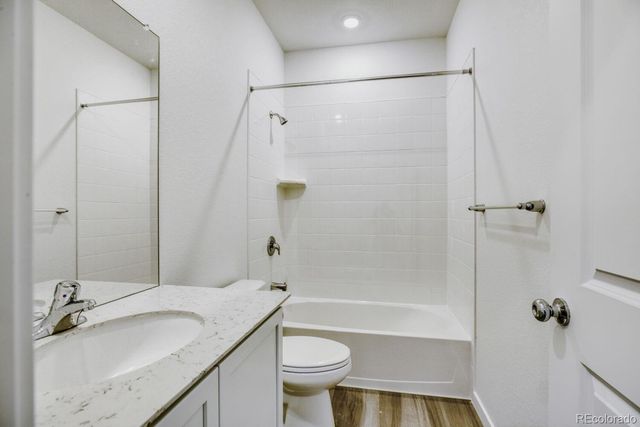 252 Kobe Lane, Johnstown, CO 80534