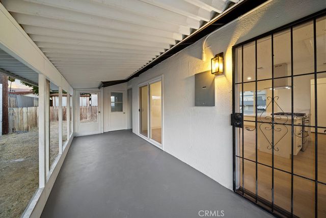 500 E Thornton, Hemet, CA 92543