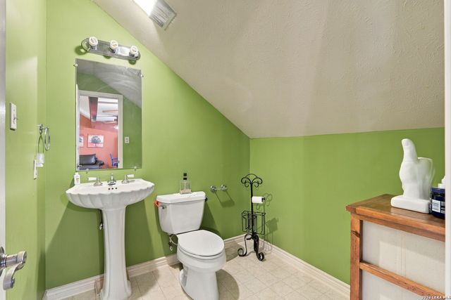 1180 Elm Valley, Bulverde, TX 78163