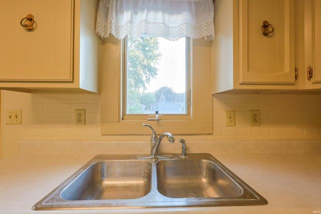 525 Hasty Street, Huntington, IN 46750