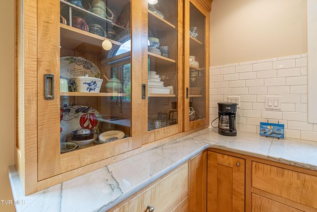 16020 Mendota Road, Abingdon, VA 24210