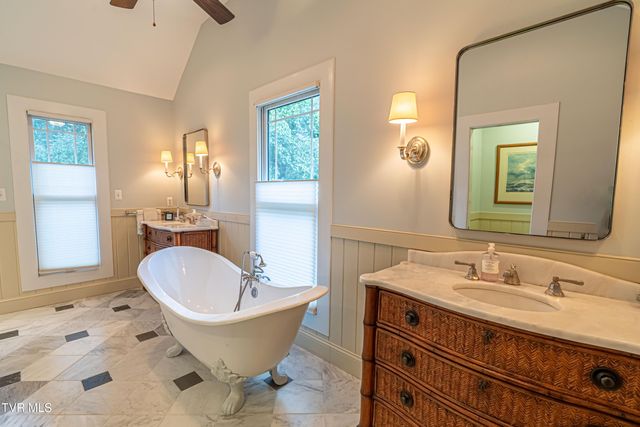 16020 Mendota Road, Abingdon, VA 24210