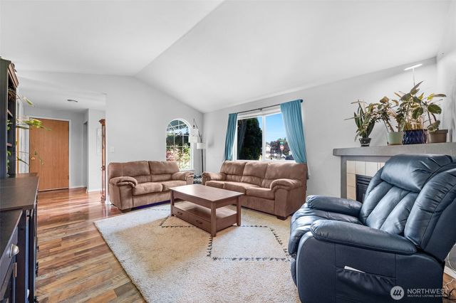 10210 59th Drive NE, Marysville, WA 98270