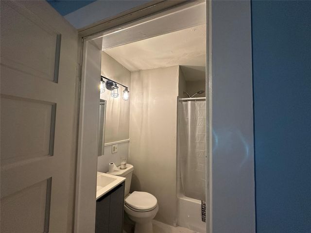 423 N Avenue A, Freeport, TX 77541
