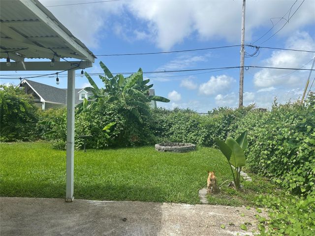 423 N Avenue A, Freeport, TX 77541
