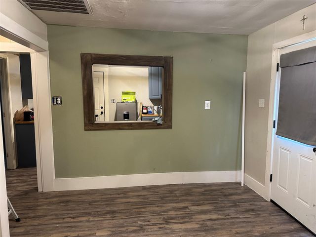 423 N Avenue A, Freeport, TX 77541