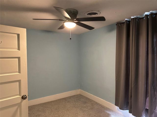 423 N Avenue A, Freeport, TX 77541