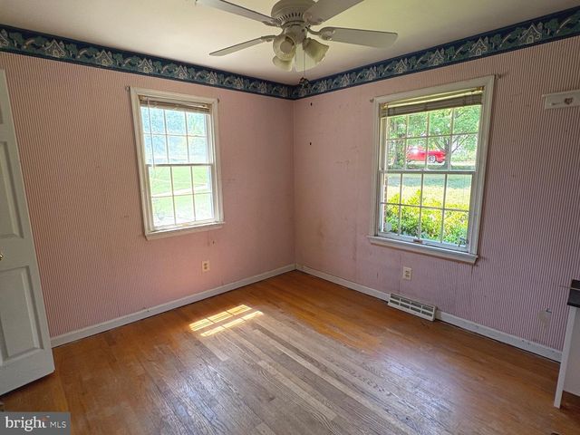 4215 BUFFALO RD, Mount Airy, MD 21771