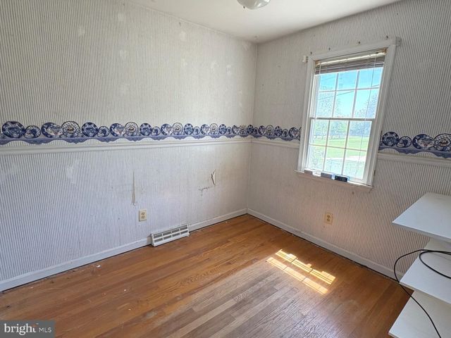 4215 BUFFALO RD, Mount Airy, MD 21771