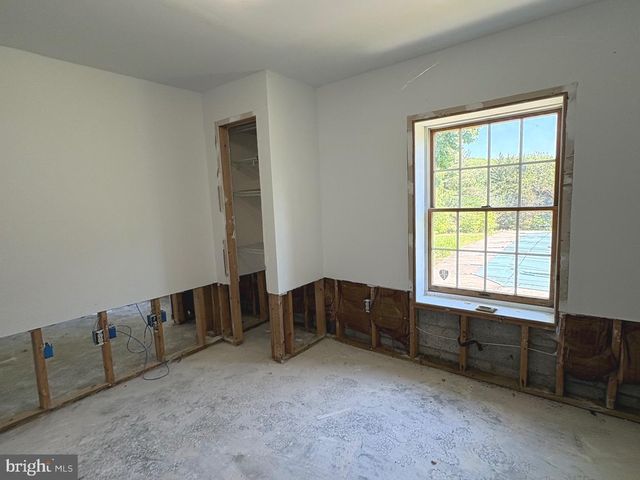 4215 BUFFALO RD, Mount Airy, MD 21771