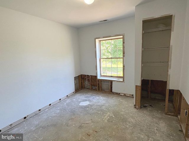 4215 BUFFALO RD, Mount Airy, MD 21771