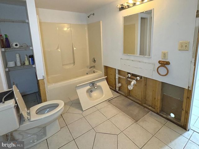 4215 BUFFALO RD, Mount Airy, MD 21771