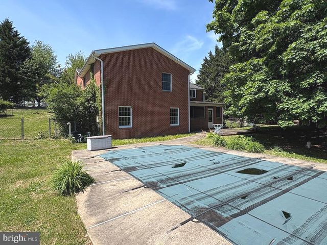 4215 BUFFALO RD, Mount Airy, MD 21771
