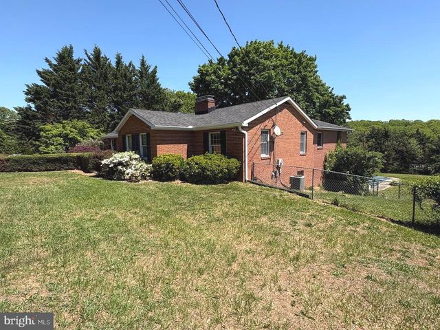 4215 BUFFALO RD, Mount Airy, MD 21771