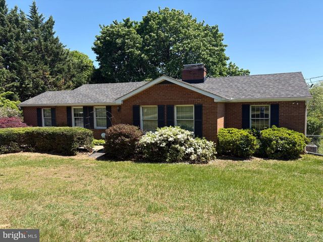 4215 BUFFALO RD, Mount Airy, MD 21771