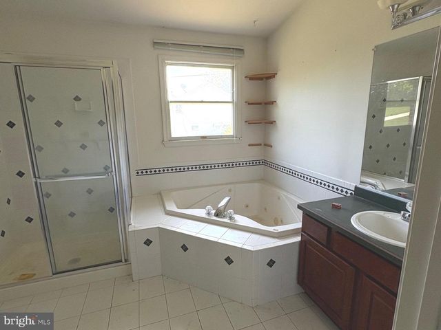4215 BUFFALO RD, Mount Airy, MD 21771