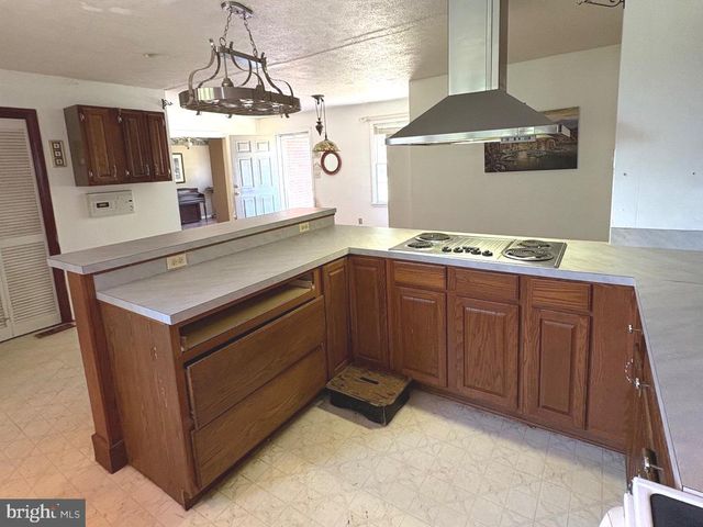 4215 BUFFALO RD, Mount Airy, MD 21771