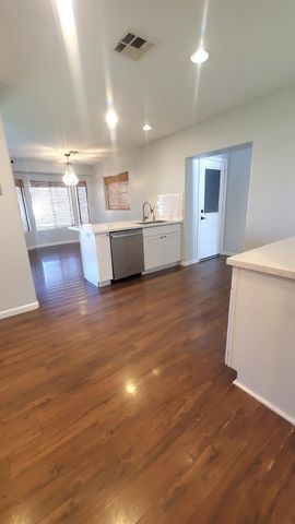 4128 N 46th Place, Phoenix, AZ 85018