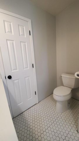 4128 N 46th Place, Phoenix, AZ 85018