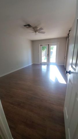 4128 N 46th Place, Phoenix, AZ 85018