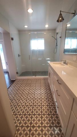 4128 N 46th Place, Phoenix, AZ 85018