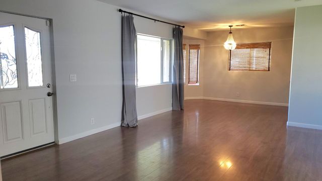 4128 N 46th Place, Phoenix, AZ 85018