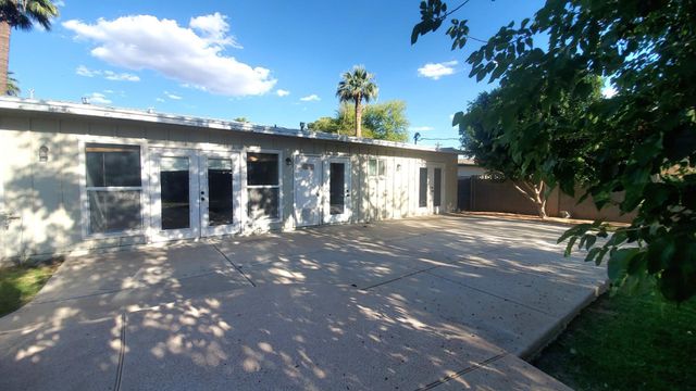 4128 N 46th Place, Phoenix, AZ 85018