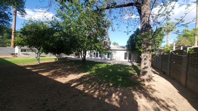 4128 N 46th Place, Phoenix, AZ 85018