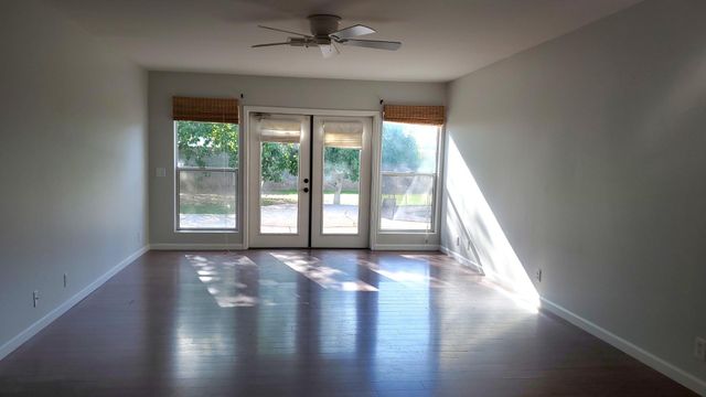 4128 N 46th Place, Phoenix, AZ 85018