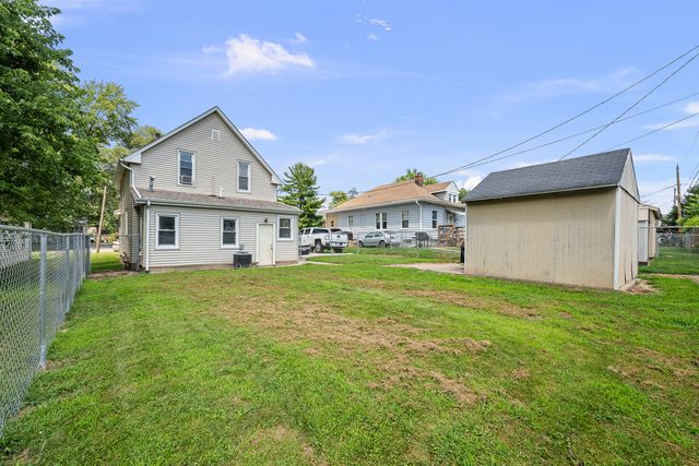 220 30th Avenue, East Moline, IL 61244