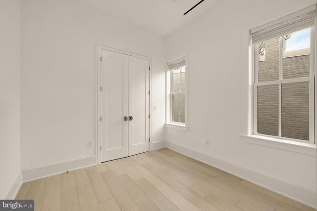 329 8TH ST NE, Washington, DC 20002